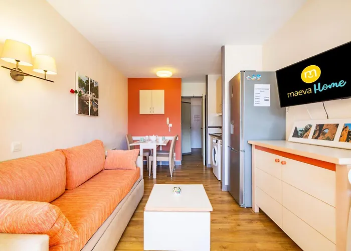 Le Village De Cap Esterel - Maeva - Climatise + Coin 4 Personnes - Confort Mae-1303 *